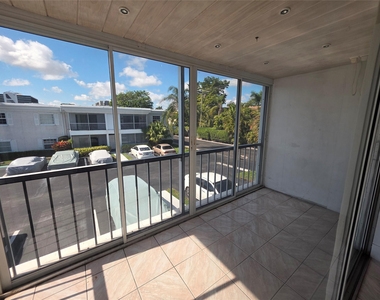 6391 Bay Club Drive - Photo Thumbnail 10