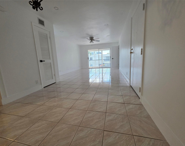 6391 Bay Club Drive - Photo Thumbnail 8