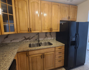 6391 Bay Club Drive - Photo Thumbnail 4