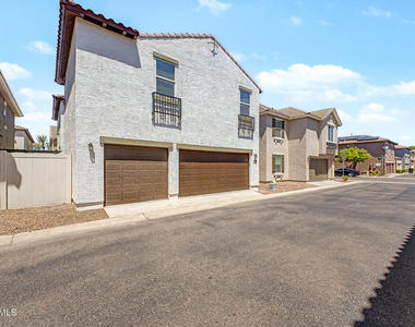 886 S Huish Drive - Photo Thumbnail 39