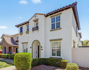 886 S Huish Drive - Photo Thumbnail 5