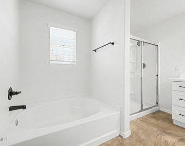 886 S Huish Drive - Photo Thumbnail 27