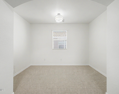 886 S Huish Drive - Photo Thumbnail 21