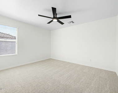 886 S Huish Drive - Photo Thumbnail 32