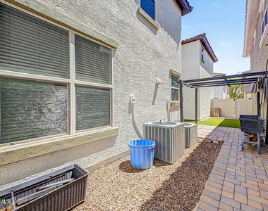 886 S Huish Drive - Photo Thumbnail 37