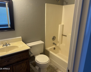 7801 N 44th Drive - Photo Thumbnail 17