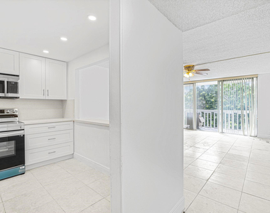 7081 Environ Boulevard - Photo Thumbnail 3