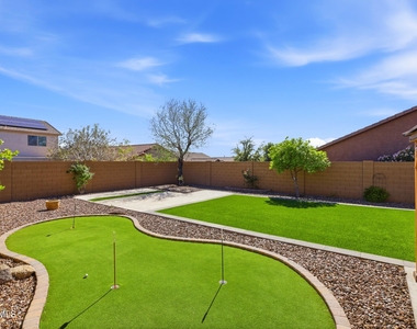 1717 W Buckhorn Trail - Photo Thumbnail 15