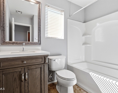 1717 W Buckhorn Trail - Photo Thumbnail 13