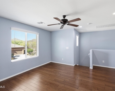 1717 W Buckhorn Trail - Photo Thumbnail 6