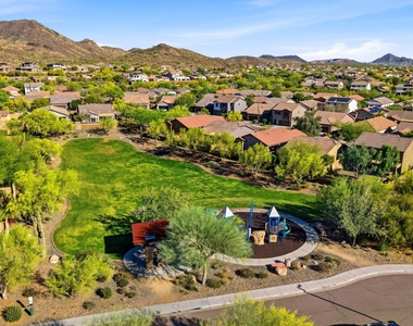1717 W Buckhorn Trail - Photo Thumbnail 36