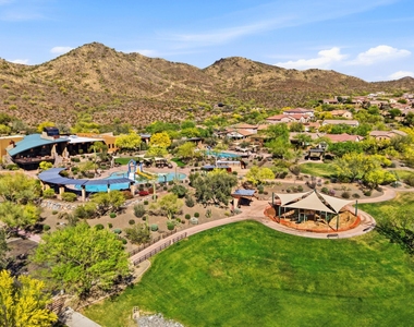 1717 W Buckhorn Trail - Photo Thumbnail 37