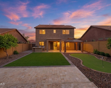 1717 W Buckhorn Trail - Photo Thumbnail 1
