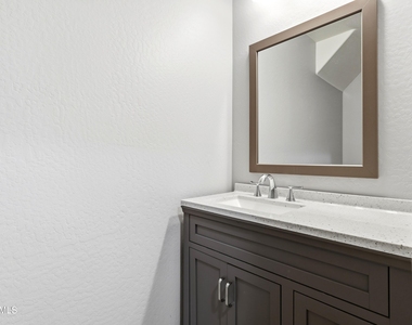 1717 W Buckhorn Trail - Photo Thumbnail 5