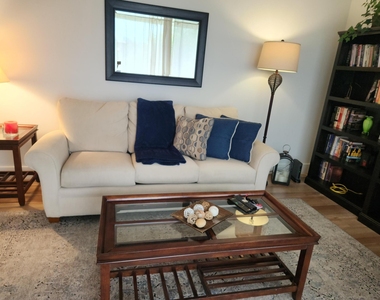 825 Egret Circle - Photo Thumbnail 1