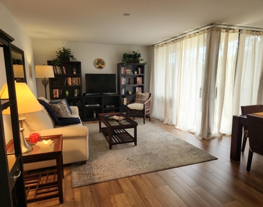 825 Egret Circle - Photo Thumbnail 2
