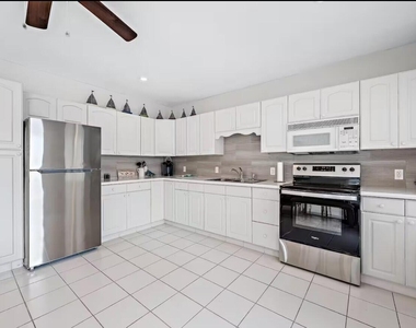320 Inlet Way - Photo Thumbnail 9