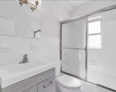 320 Inlet Way - Photo Thumbnail 10