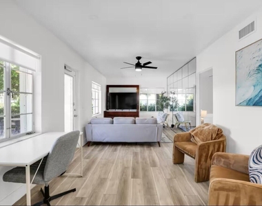 320 Inlet Way - Photo Thumbnail 5