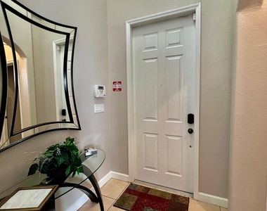 8874 Nw 182nd Street - Photo Thumbnail 3
