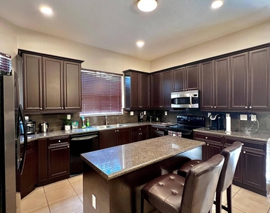 8874 Nw 182nd Street - Photo Thumbnail 17