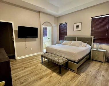 8874 Nw 182nd Street - Photo Thumbnail 13