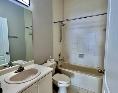 8874 Nw 182nd Street - Photo Thumbnail 21
