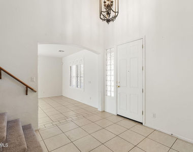6518 W Bent Tree Drive - Photo Thumbnail 4