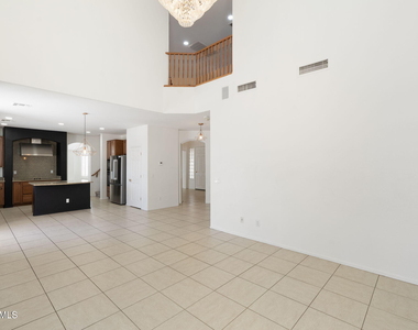 6518 W Bent Tree Drive - Photo Thumbnail 17