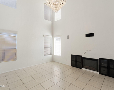 6518 W Bent Tree Drive - Photo Thumbnail 16