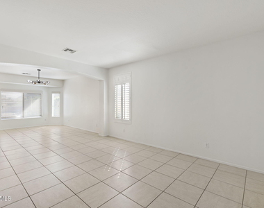 6518 W Bent Tree Drive - Photo Thumbnail 6