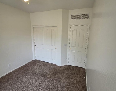 12901 W Glenrosa Drive - Photo Thumbnail 33