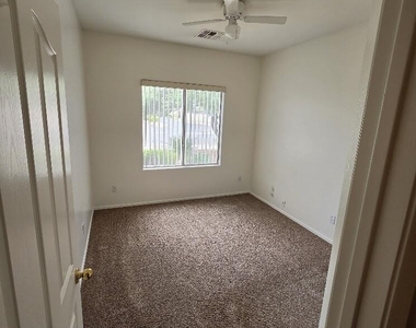12901 W Glenrosa Drive - Photo Thumbnail 31