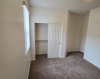 12901 W Glenrosa Drive - Photo Thumbnail 27