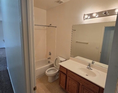 12901 W Glenrosa Drive - Photo Thumbnail 21