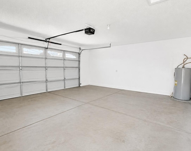 11140 N 82nd Lane - Photo Thumbnail 21