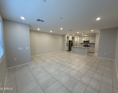2661 S Sulley Drive - Photo Thumbnail 3