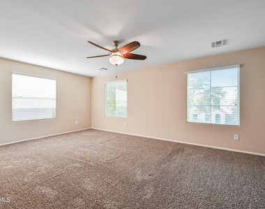 2185 S Sanders Drive - Photo Thumbnail 14