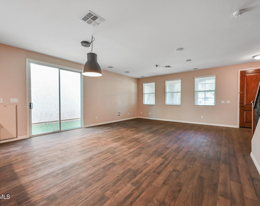 2185 S Sanders Drive - Photo Thumbnail 1
