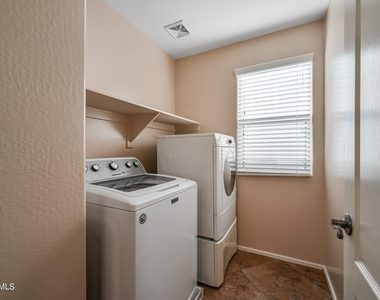 2185 S Sanders Drive - Photo Thumbnail 19