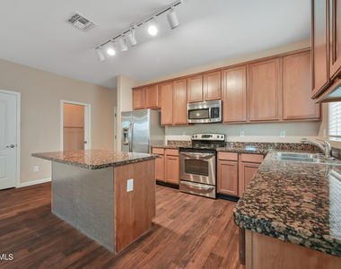 2185 S Sanders Drive - Photo Thumbnail 3