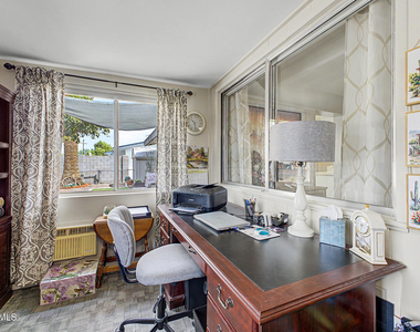 410 N 56th Place - Photo Thumbnail 22