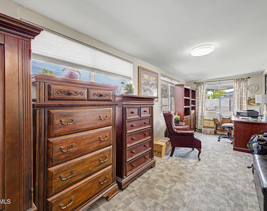 410 N 56th Place - Photo Thumbnail 24