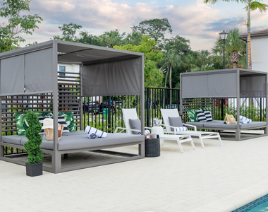 712 Del Vista - Photo Thumbnail 4