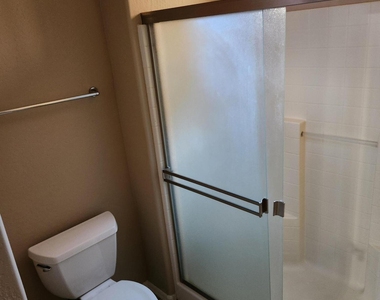 16410 S 12th Street - Photo Thumbnail 2