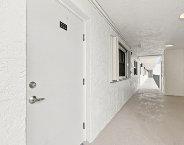 10310 S Ocean Drive - Photo Thumbnail 3