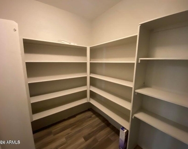 8955 W Charleston Avenue - Photo Thumbnail 23