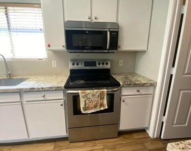 8955 W Charleston Avenue - Photo Thumbnail 26