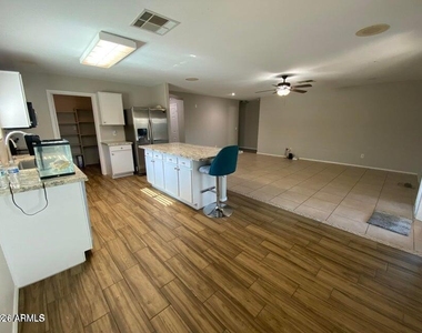 8955 W Charleston Avenue - Photo Thumbnail 29