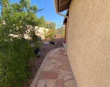 8955 W Charleston Avenue - Photo Thumbnail 6